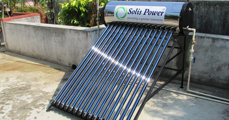Le schéma d'installation d'un chauffe-eau solaire, sans jargon